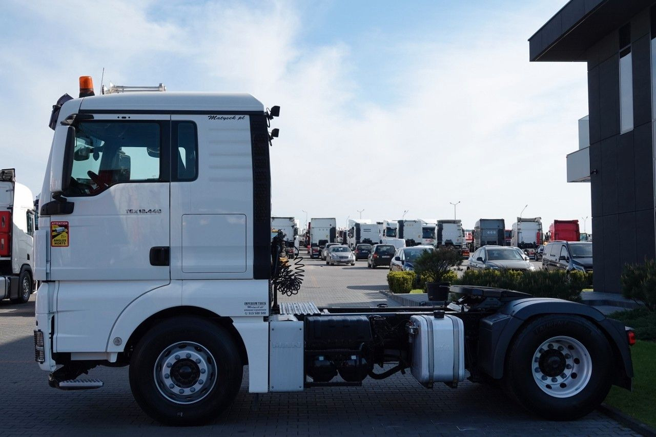 MAN TGX 18.440 / RETARDER / EURO 5 / EEV / NISKA KA MAN TGX 18.440 / RETARDER / EURO 5 / EEV / NISKA KA - Tracteur routier: photos 3 MAN TGX 18.440 / RETARDER / EURO 5 / EEV / NISKA KA MAN TGX 18.440 / RETARDER / EURO 5 / EEV / NISKA KA - Tracteur routier: photos 3