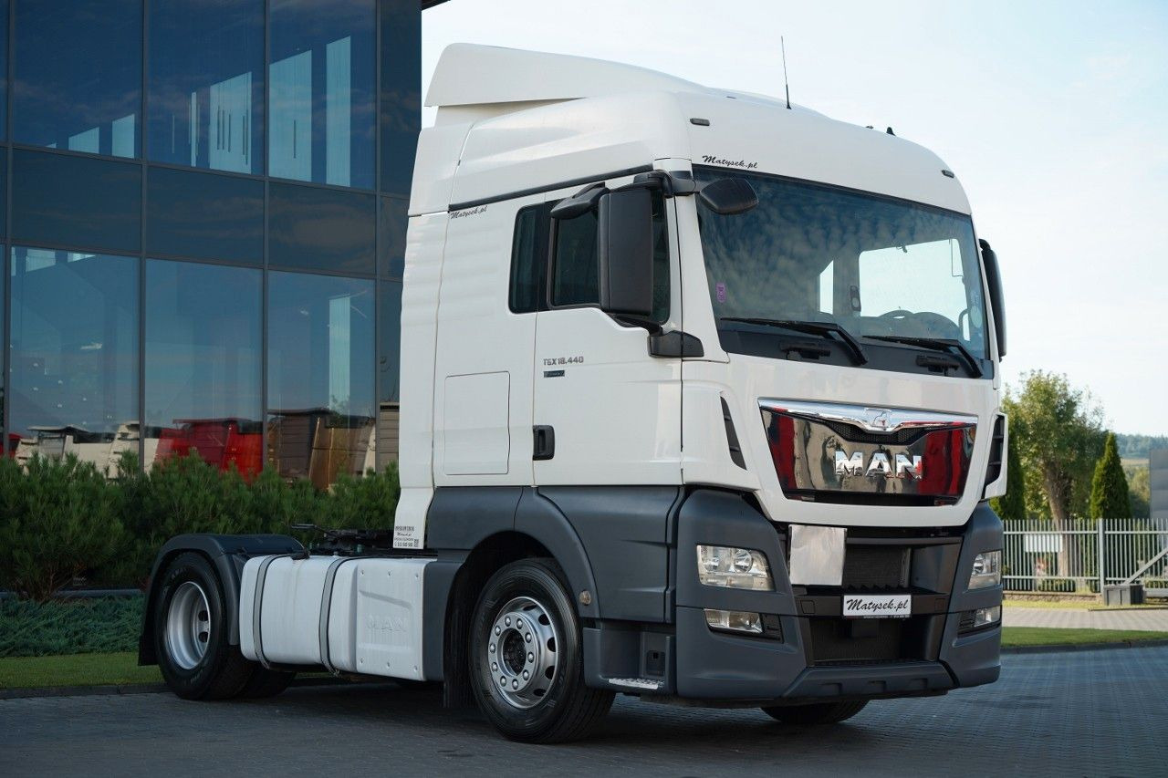 MAN TGX 18. 440 / XLX / STANDARD / 2016 ROK / - Tracteur routier: photos 1 MAN TGX 18. 440 / XLX / STANDARD / 2016 ROK / - Tracteur routier: photos 1