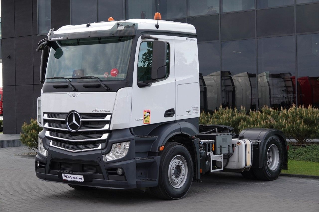 Mercedes-Benz ACTROS 1843 / RETARDER / HYDRAULIKA / NISKA KABI Mercedes-Benz ACTROS 1843 / RETARDER / HYDRAULIKA / NISKA KABI - Tracteur routier: photos 2 Mercedes-Benz ACTROS 1843 / RETARDER / HYDRAULIKA / NISKA KABI Mercedes-Benz ACTROS 1843 / RETARDER / HYDRAULIKA / NISKA KABI - Tracteur routier: photos 2