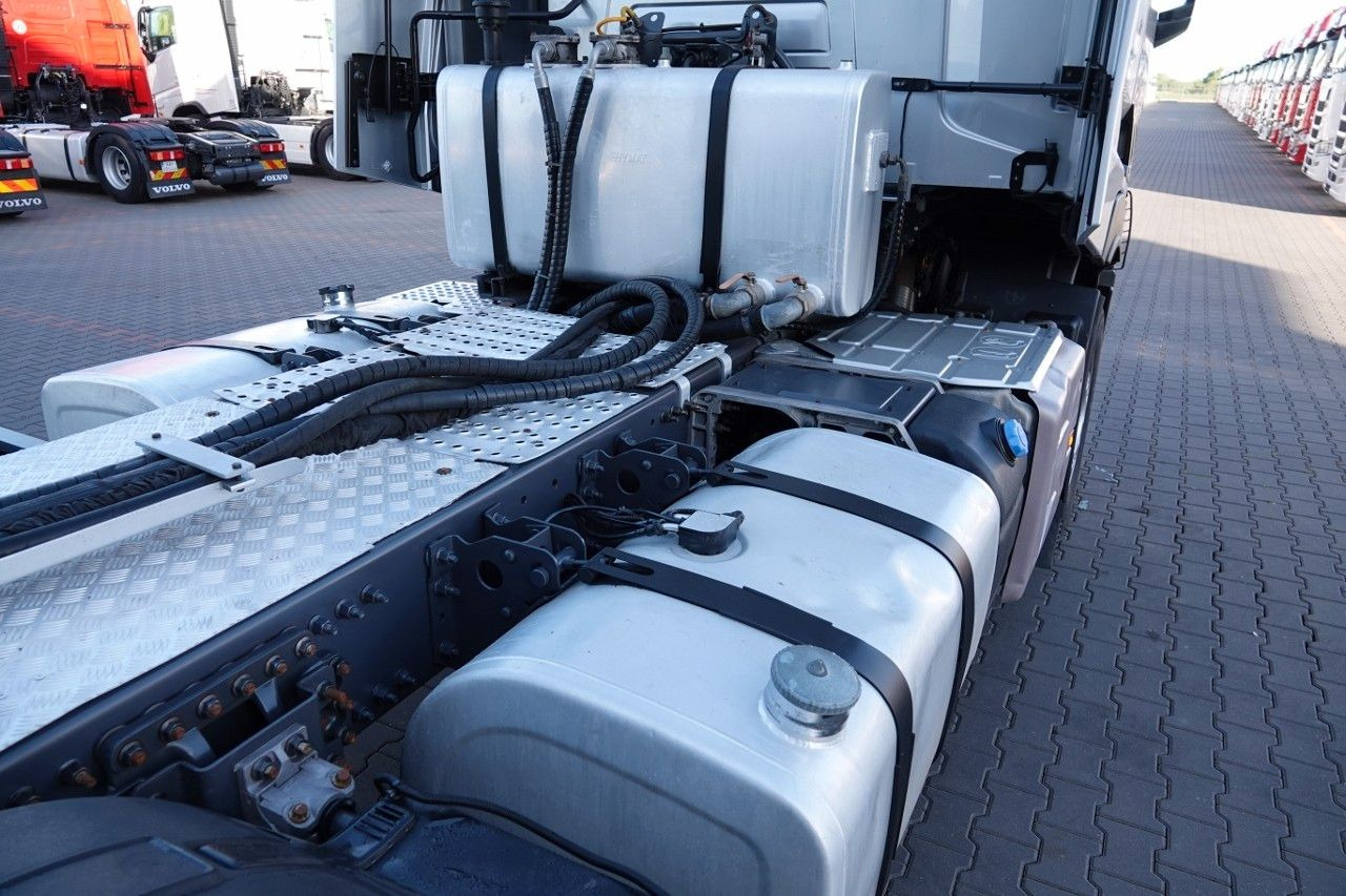 Tracteur routier Renault C 520 / 6x4 / HYDRAULIKA / I -PARK COOL /: photos 10 Tracteur routier Renault C 520 / 6x4 / HYDRAULIKA / I -PARK COOL /: photos 10