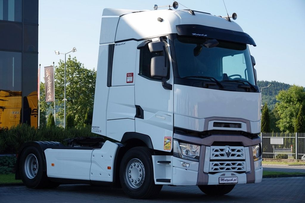 Renault T 520 / 13L / MAXISPACE / RETARDER / SALONKA Renault T 520 / 13L / MAXISPACE / RETARDER / SALONKA - Tracteur routier: photos 1 Renault T 520 / 13L / MAXISPACE / RETARDER / SALONKA Renault T 520 / 13L / MAXISPACE / RETARDER / SALONKA - Tracteur routier: photos 1