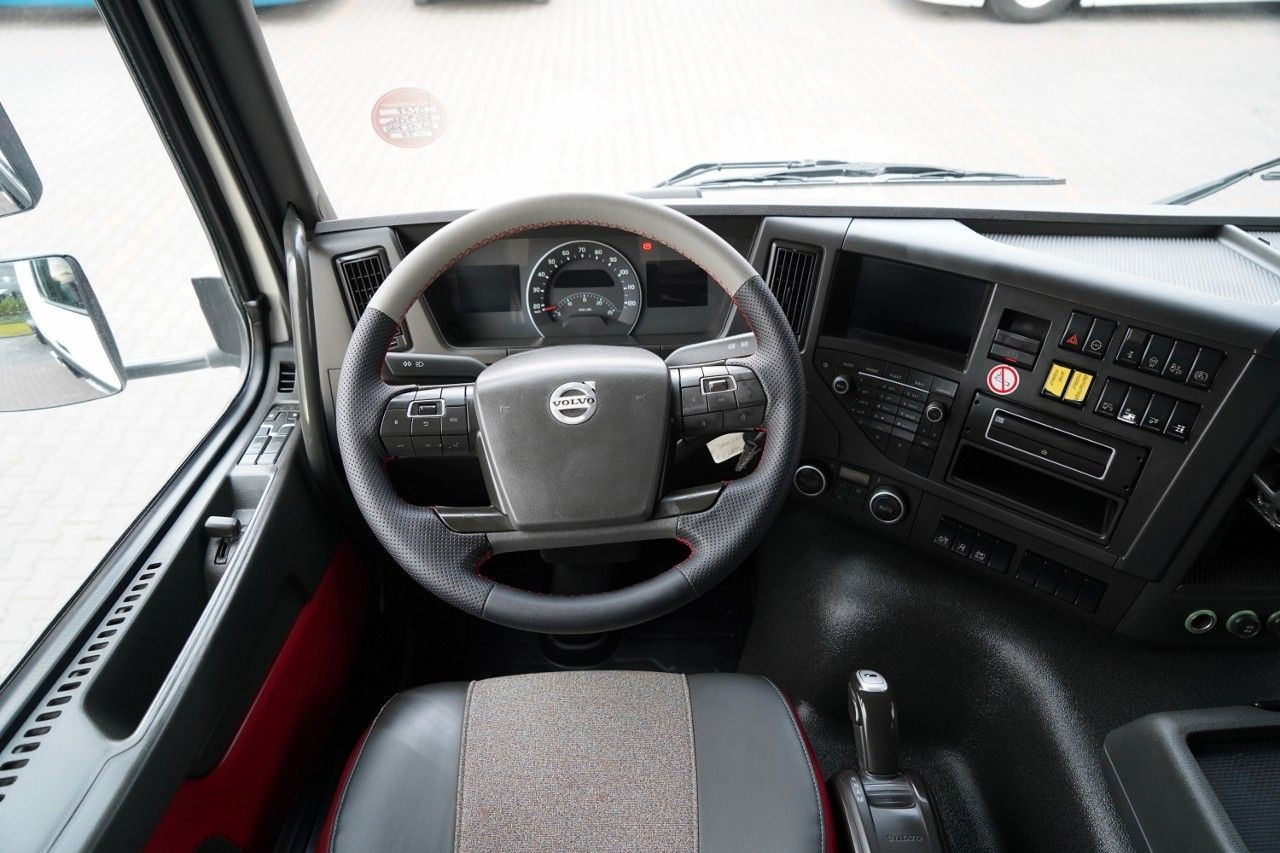 Tracteur routier Volvo FMX 420 /  RETARDER / 13 LITROWY / NISKA KABINA: photos 28 Tracteur routier Volvo FMX 420 /  RETARDER / 13 LITROWY / NISKA KABINA: photos 28