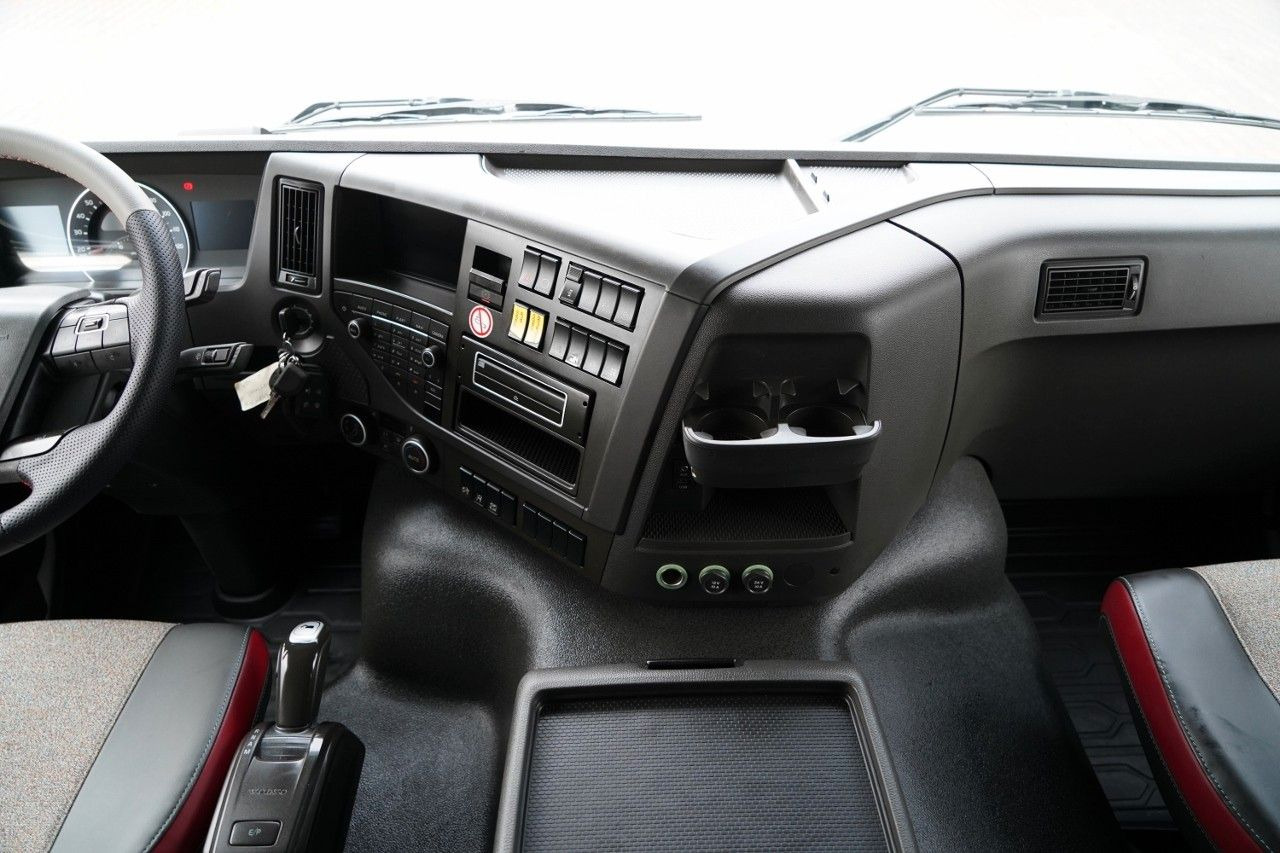 Tracteur routier Volvo FMX 420 /  RETARDER / 13 LITROWY / NISKA KABINA: photos 30 Tracteur routier Volvo FMX 420 /  RETARDER / 13 LITROWY / NISKA KABINA: photos 30