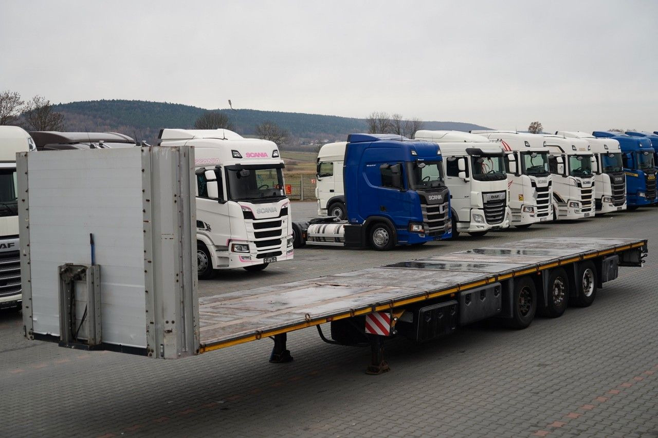 ZASŁAW PLATFORMA NISKOPODWOZIOWA + HAKI PODKONTENERY - Semi-remorque plateau: photos 4 ZASŁAW PLATFORMA NISKOPODWOZIOWA + HAKI PODKONTENERY - Semi-remorque plateau: photos 4