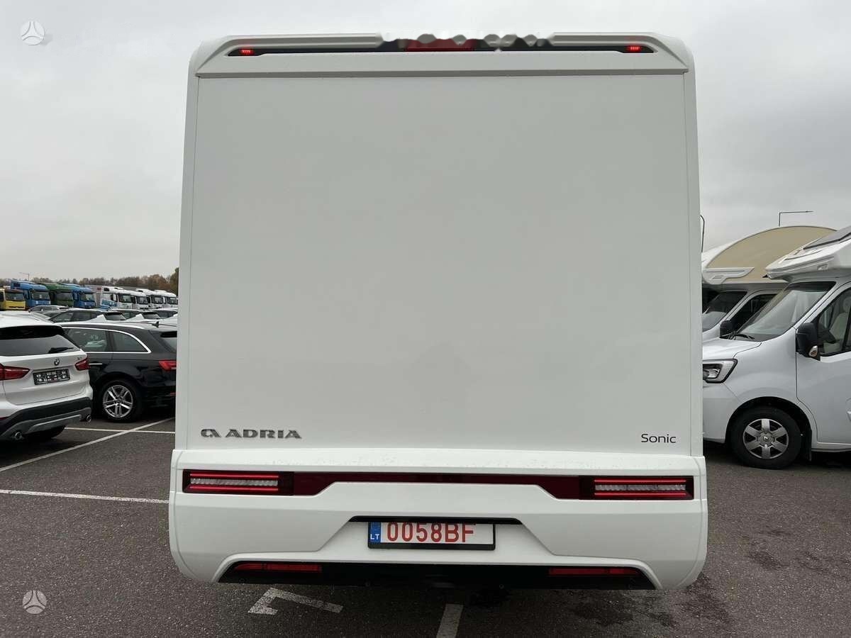Adria Sonic Plus 700DC - Camping-car intégral: photos 4 Adria Sonic Plus 700DC - Camping-car intégral: photos 4
