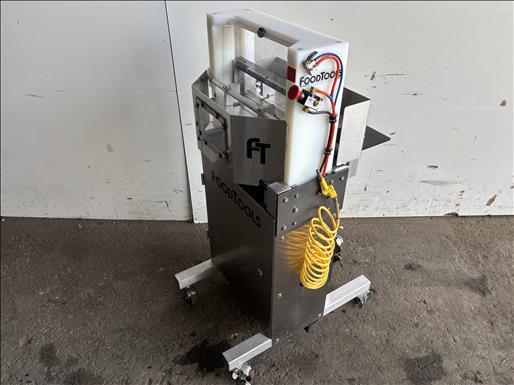 Food Tools CS4AAC Round cake slicer - Matériel de boulangerie: photos 2 Food Tools CS4AAC Round cake slicer - Matériel de boulangerie: photos 2