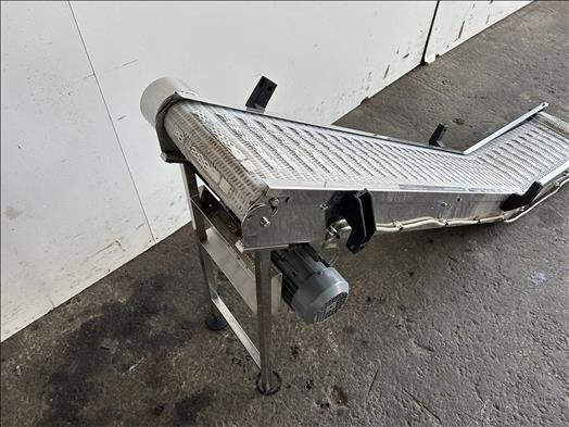 NNP Flighted elevator conveyor - Convoyeur: photos 3 NNP Flighted elevator conveyor - Convoyeur: photos 3