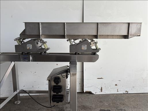 Polar Systems Vibratory conveyor - Convoyeur: photos 2 Polar Systems Vibratory conveyor - Convoyeur: photos 2