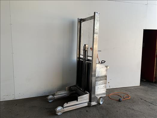 Syspal Tote bin lifter - Machine agroalimentaire: photos 2 Syspal Tote bin lifter - Machine agroalimentaire: photos 2