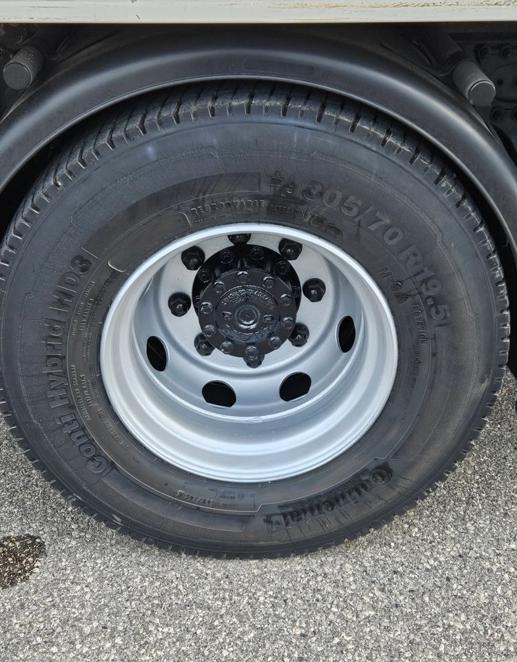 Camion frigorifique MAN TGM 15.290/IZOTERMA/WINDA/CHŁODNIA/KONTENER/17PALET/E6/OGRZEWANA IZOTERMA/SPROWADZONY/AUTOMAT/SYPIALKA/PIERWSZY WŁAŚCICIEL: photos 16