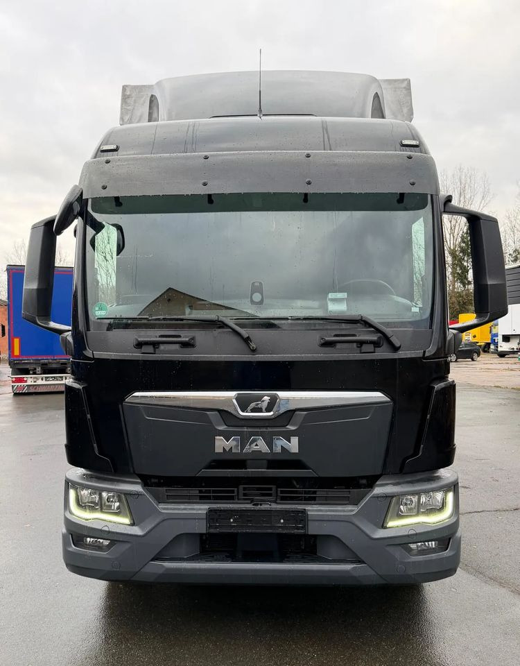 MAN TGM 15.290 / NOWY MODEL / E6 / 18PALET / 7720 ŁADOWNOŚĆ / SERWISOWANY / NOWY TACHOGRAF / NISKI PRZEBIEG / WINDA / FIRANKA / SPROWADZONY / 2022 / NISKI PRZEBIEG /PIERWSZY WŁAŚCICIEL/ - Camion à rideaux coulissants: photos 3 MAN TGM 15.290 / NOWY MODEL / E6 / 18PALET / 7720 ŁADOWNOŚĆ / SERWISOWANY / NOWY TACHOGRAF / NISKI PRZEBIEG / WINDA / FIRANKA / SPROWADZONY / 2022 / NISKI PRZEBIEG /PIERWSZY WŁAŚCICIEL/ - Camion à rideaux coulissants: photos 3