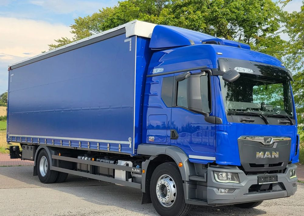 MAN TGM 18.320 / 18.290 / NOWY MODEL / E6 / 20PALET / 9200 ŁADOWNOŚĆ / SERWISOWANY / NISKI PRZEBIEG / WINDA / FIRANKA / SPROWADZONY / 2021 / NISKI PRZEBIEG /PIERWSZY WŁAŚCICIEL/ - Camion à rideaux coulissants: photos 2 MAN TGM 18.320 / 18.290 / NOWY MODEL / E6 / 20PALET / 9200 ŁADOWNOŚĆ / SERWISOWANY / NISKI PRZEBIEG / WINDA / FIRANKA / SPROWADZONY / 2021 / NISKI PRZEBIEG /PIERWSZY WŁAŚCICIEL/ - Camion à rideaux coulissants: photos 2