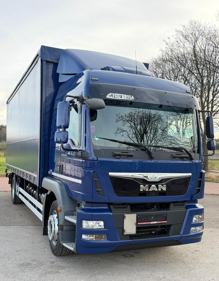 MAN TGM 18.340 / FIRANKA / SPROWADZONY / 9100 ŁADOWNOŚĆ / 18 PALET / E6 / WINDA / - Camion à rideaux coulissants: photos 3 MAN TGM 18.340 / FIRANKA / SPROWADZONY / 9100 ŁADOWNOŚĆ / 18 PALET / E6 / WINDA / - Camion à rideaux coulissants: photos 3