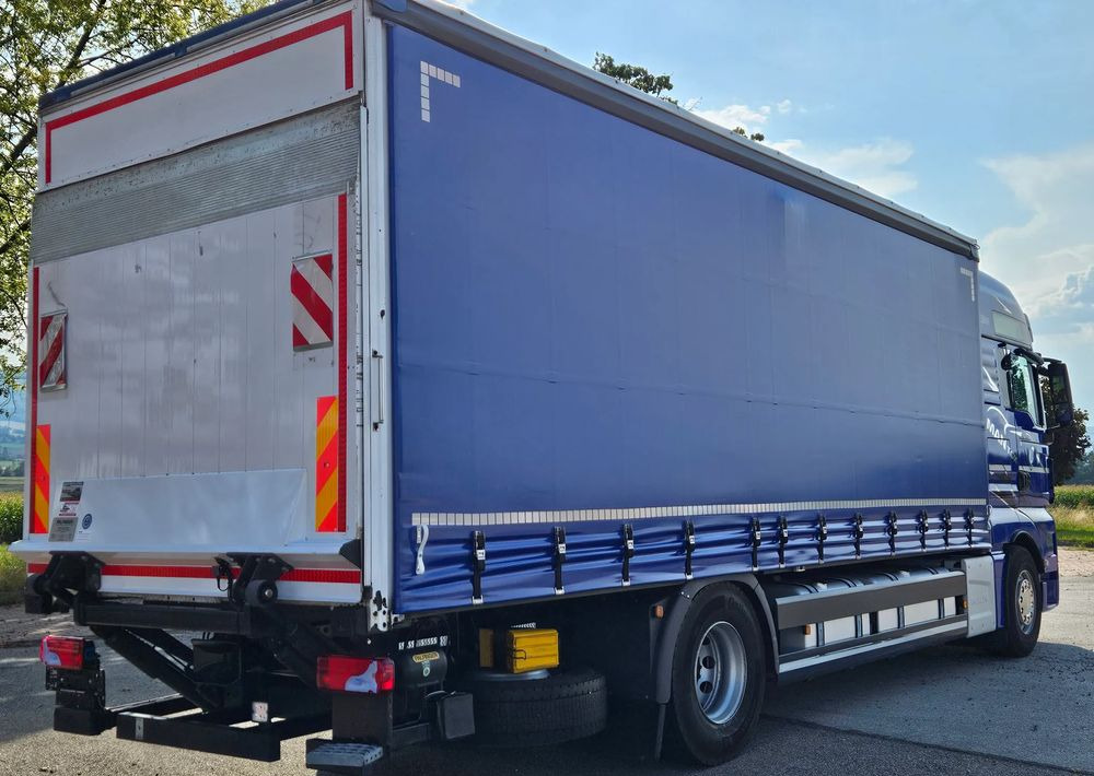 MAN TGX 18.430 / FIRANKA / WINDA / KLIMA POSTOJOWA / 300TYŚ PRZEBIEG / 2020 /E6 / KLIMA POSTOJOWA / SPROWADZONY / JAK NOWY / AUTOMAT - Camion à rideaux coulissants: photos 5 MAN TGX 18.430 / FIRANKA / WINDA / KLIMA POSTOJOWA / 300TYŚ PRZEBIEG / 2020 /E6 / KLIMA POSTOJOWA / SPROWADZONY / JAK NOWY / AUTOMAT - Camion à rideaux coulissants: photos 5