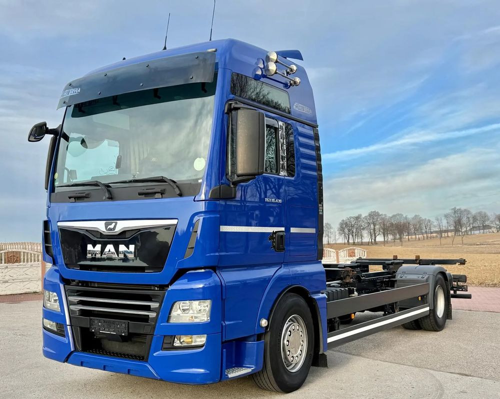 MAN TGX 18.430/SPROWADZONY/DO ŻYWCA/DO BYDŁA/2020/KLIMA POSTOJOWA/SERWISOWANY/JAK NOWY/NISKI PRZEBIEG/RAMA/BDF/E6 - Châssis cabine: photos 1 MAN TGX 18.430/SPROWADZONY/DO ŻYWCA/DO BYDŁA/2020/KLIMA POSTOJOWA/SERWISOWANY/JAK NOWY/NISKI PRZEBIEG/RAMA/BDF/E6 - Châssis cabine: photos 1