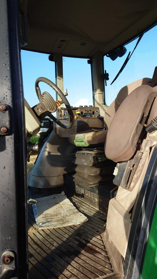 Machine agricole JOHN DEERE 6520: photos 11