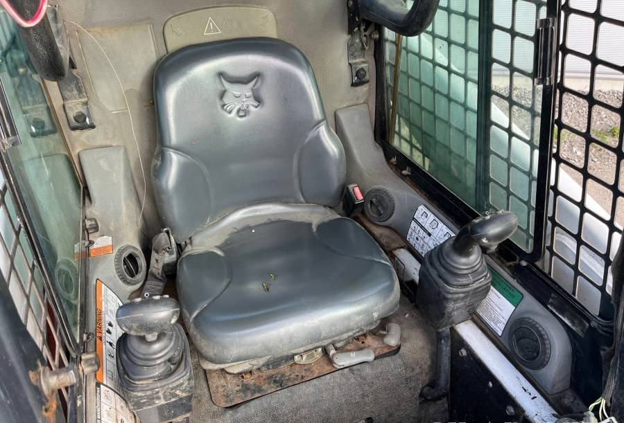 Bobcat A 220 - Mini chargeuse: photos 5 Bobcat A 220 - Mini chargeuse: photos 5