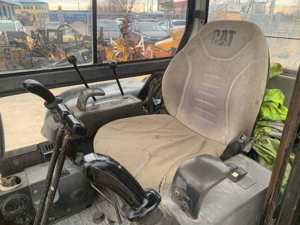 Mini pelle CAT 302.5: photos 9 Mini pelle CAT 302.5: photos 9