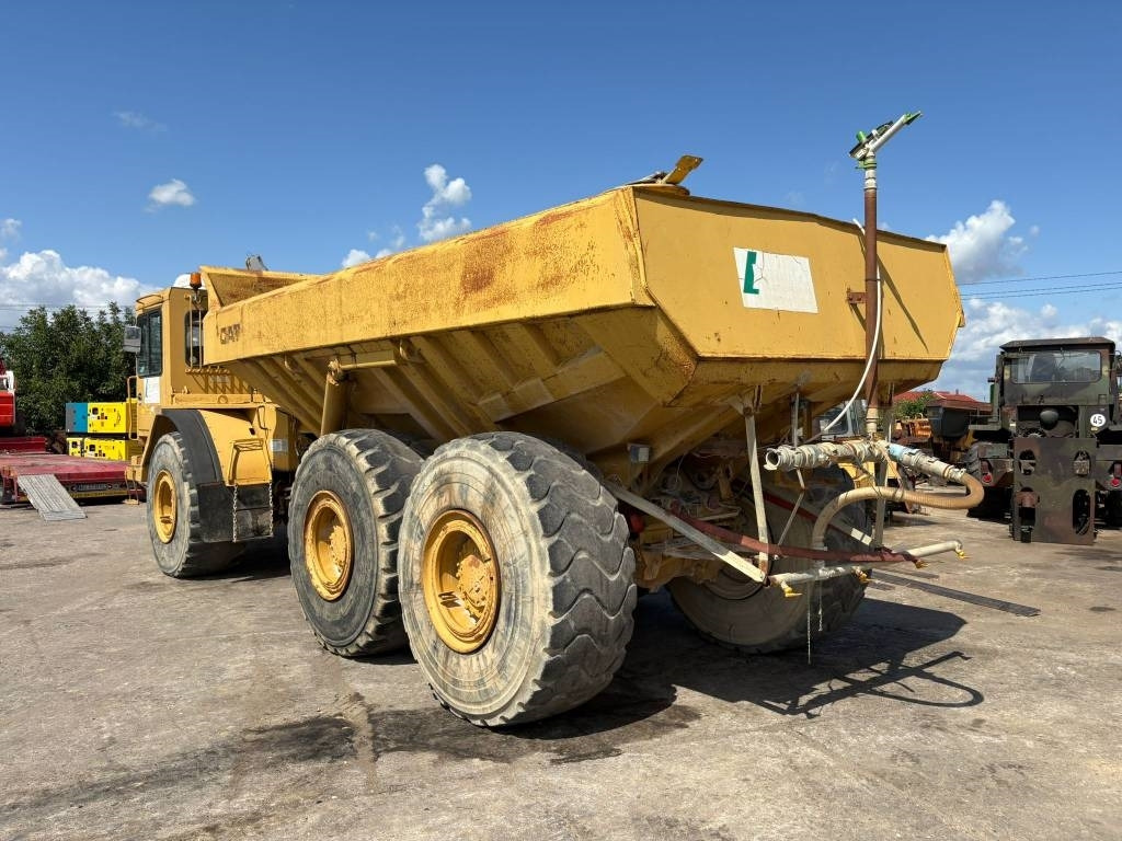 CAT D 350 C - Tombereau articulé: photos 3 CAT D 350 C - Tombereau articulé: photos 3