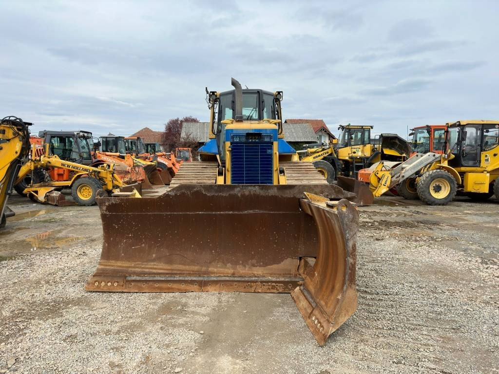 CAT D 6 N LGP - Bulldozer: photos 2 CAT D 6 N LGP - Bulldozer: photos 2