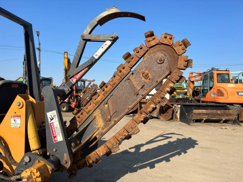 Trancheuse Case 460: photos 7 Trancheuse Case 460: photos 7