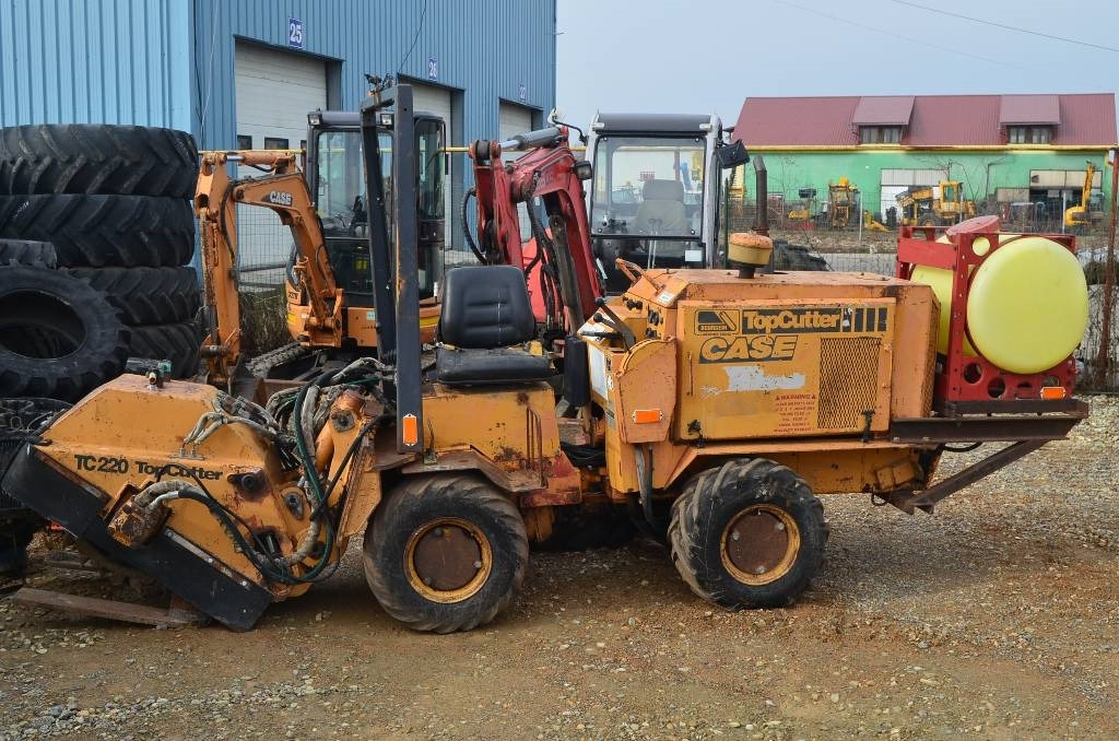 Case TC220 - Travaux routiers: photos 1 Case TC220 - Travaux routiers: photos 1