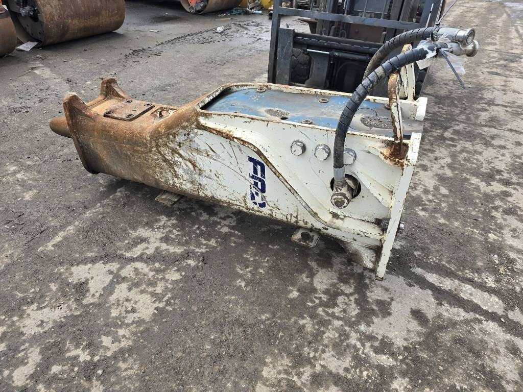 Furukawa FRD - Marteau hydraulique pour Engins de chantier: photos 1 Furukawa FRD - Marteau hydraulique pour Engins de chantier: photos 1