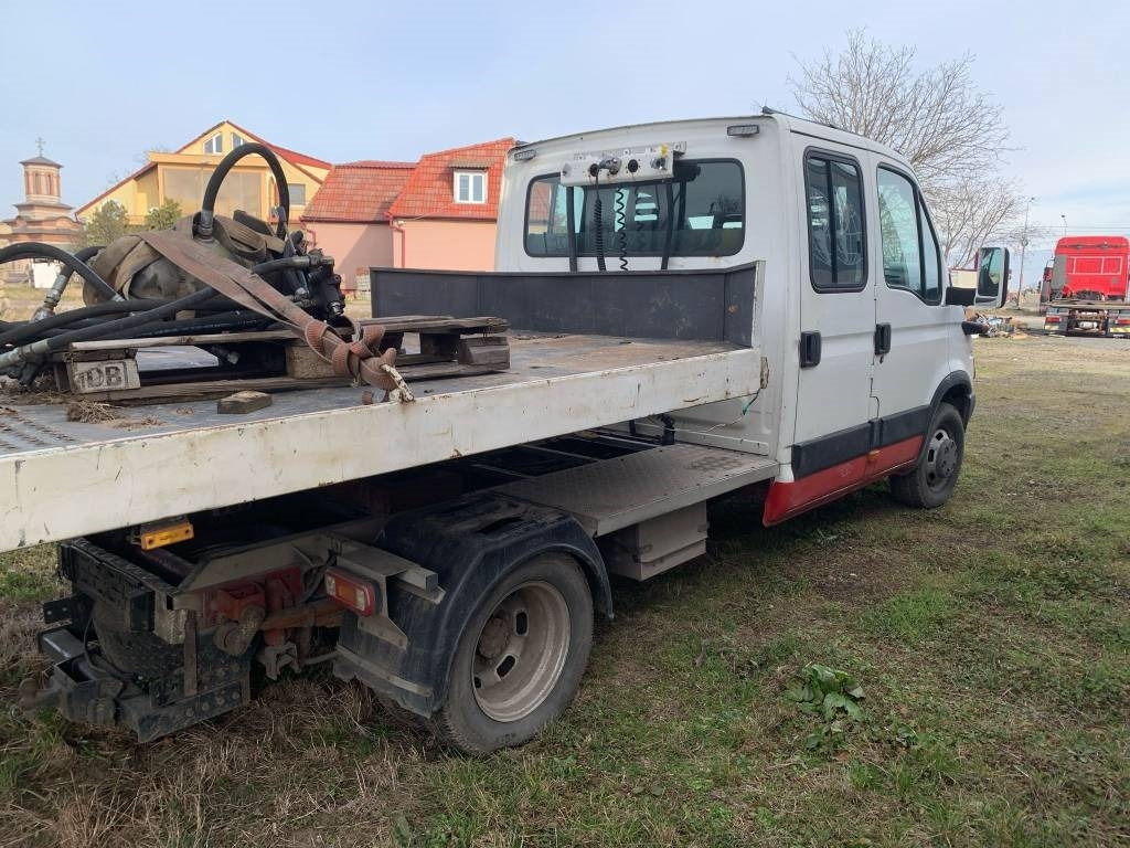 Iveco 40C 15 - Tracteur routier BE, Utilitaire double cabine: photos 3 Iveco 40C 15 - Tracteur routier BE, Utilitaire double cabine: photos 3