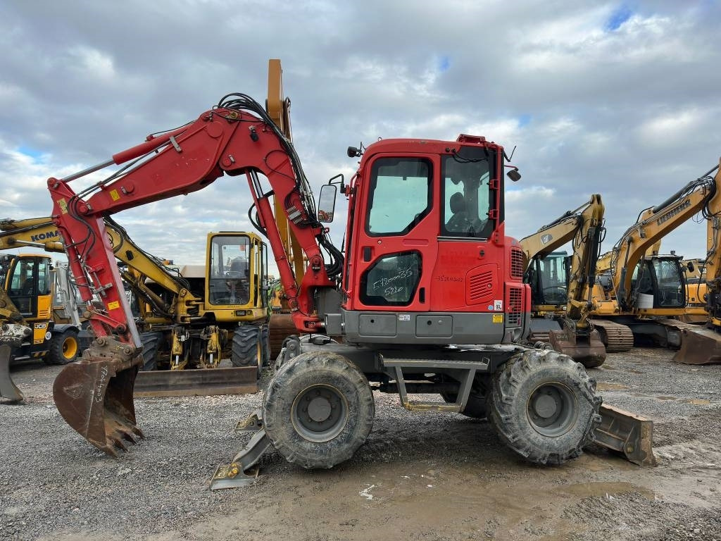 Komatsu PW98MR-8  - Pelle sur pneus: photos 3 Komatsu PW98MR-8  - Pelle sur pneus: photos 3