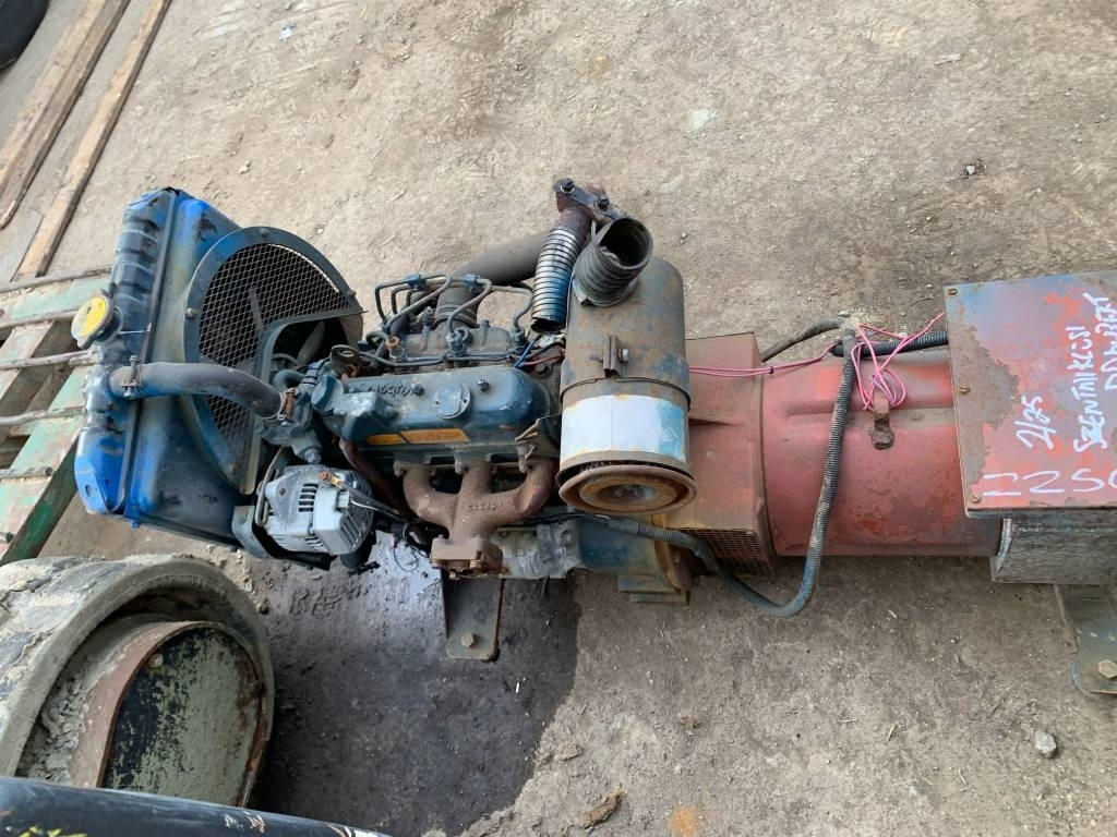 Kubota D 905E ENGINE - Moteur pour Engins de chantier: photos 2 Kubota D 905E ENGINE - Moteur pour Engins de chantier: photos 2