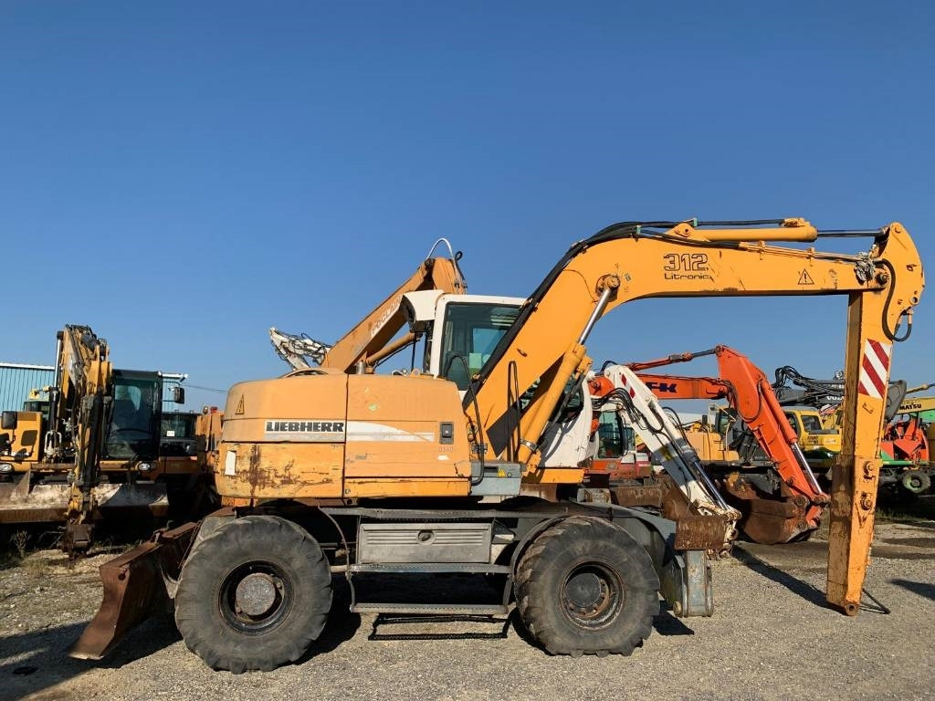 Liebherr A 312  — crédit-bail Liebherr A 312: photos 6