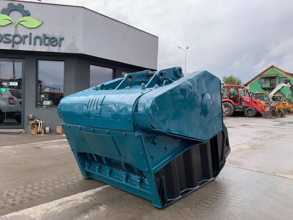 MB Crusher BF 120.4 - Godet pour Engins de chantier: photos 4 MB Crusher BF 120.4 - Godet pour Engins de chantier: photos 4