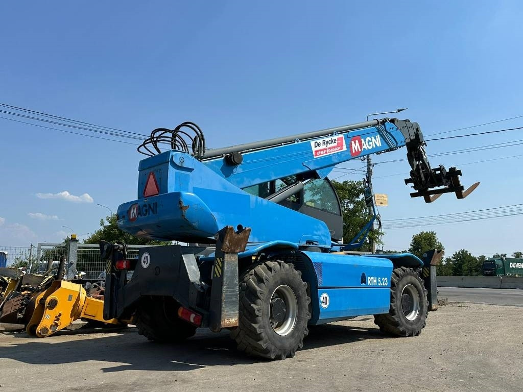 Chariot télescopique Magni RTH 5,23: photos 6 Chariot télescopique Magni RTH 5,23: photos 6