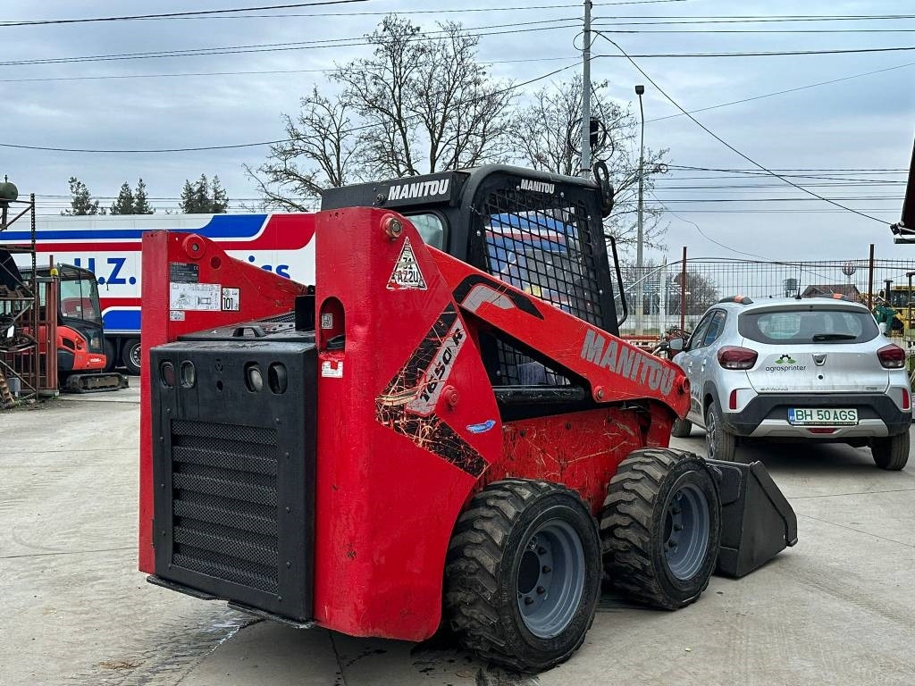 Manitou 1650R - Mini chargeuse: photos 5 Manitou 1650R - Mini chargeuse: photos 5