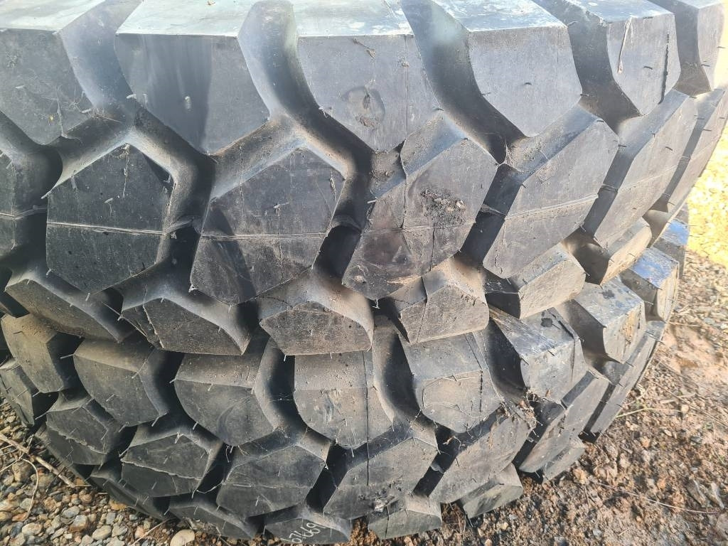 Marangoni 18.00-33 DUMPER TYRES - Pneu pour Engins de chantier: photos 5 Marangoni 18.00-33 DUMPER TYRES - Pneu pour Engins de chantier: photos 5