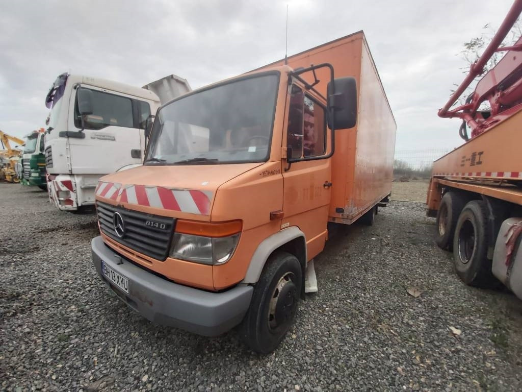 Mercedes-Benz 814D - Camion fourgon: photos 1 Mercedes-Benz 814D - Camion fourgon: photos 1