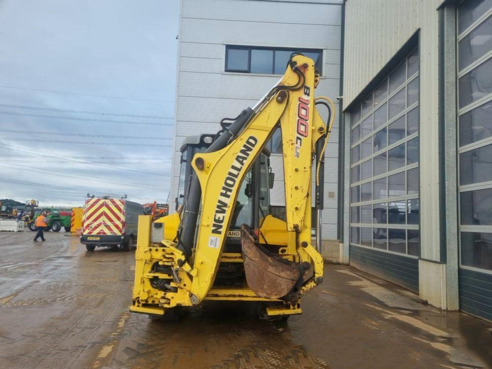 New Holland B 100 C - Tractopelle: photos 4 New Holland B 100 C - Tractopelle: photos 4