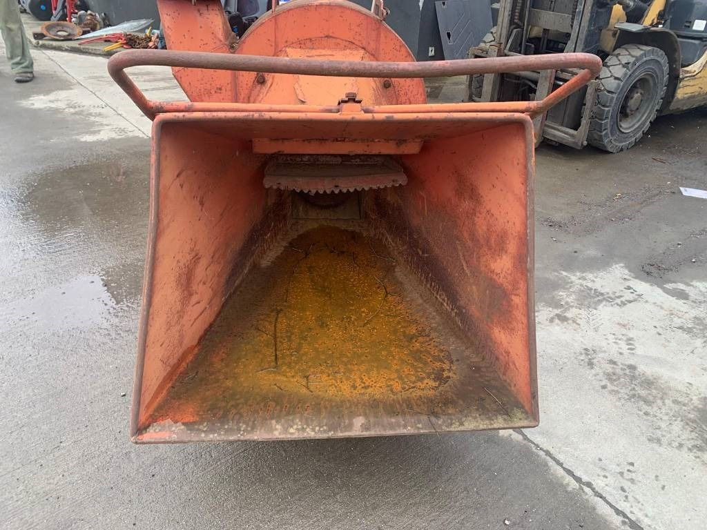 Sasmo HP-20 - Broyeur de végétaux: photos 3 Sasmo HP-20 - Broyeur de végétaux: photos 3