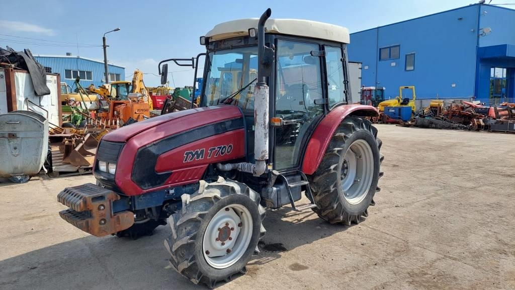 TYM T700 - Tracteur agricole: photos 2 TYM T700 - Tracteur agricole: photos 2