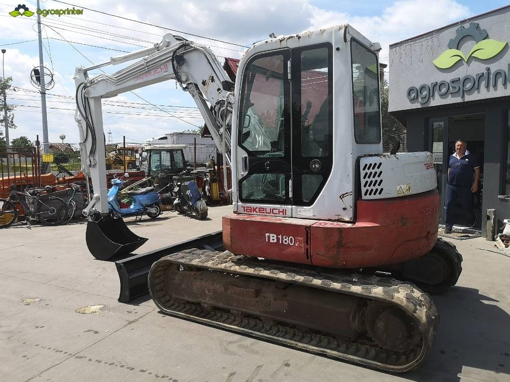 Takeuchi TB180FR - Mini pelle: photos 4 Takeuchi TB180FR - Mini pelle: photos 4