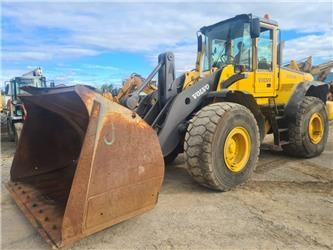 Volvo L 120 E - Chargeuse sur pneus: photos 1 Volvo L 120 E - Chargeuse sur pneus: photos 1