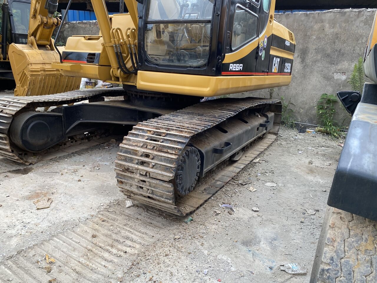 Caterpillar 325BL - Pelle sur chenille: photos 2 Caterpillar 325BL - Pelle sur chenille: photos 2