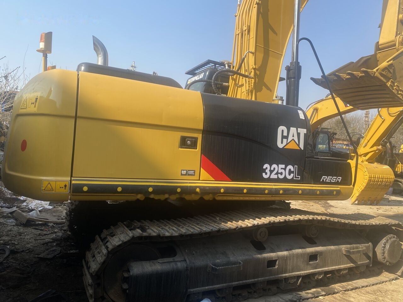 Caterpillar 325CL - Pelle sur chenille: photos 1 Caterpillar 325CL - Pelle sur chenille: photos 1