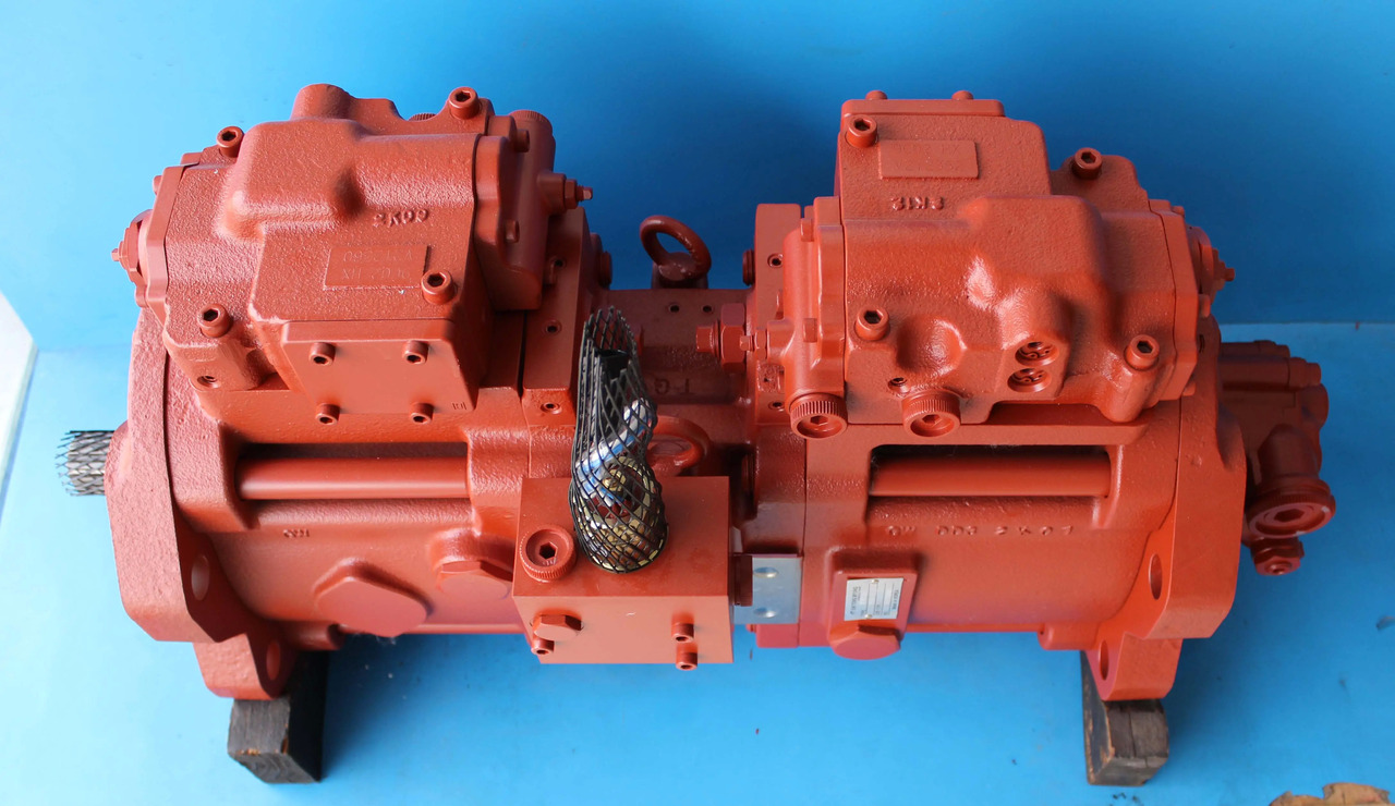 China Factory Main Hydraulic K3V112 Excavator Pump Parts for Kobelco SK200-8 Hyundai R210LC-7 31N6-10010 31N6-10051 31N6-10110 - Pompe hydraulique: photos 4 China Factory Main Hydraulic K3V112 Excavator Pump Parts for Kobelco SK200-8 Hyundai R210LC-7 31N6-10010 31N6-10051 31N6-10110 - Pompe hydraulique: photos 4