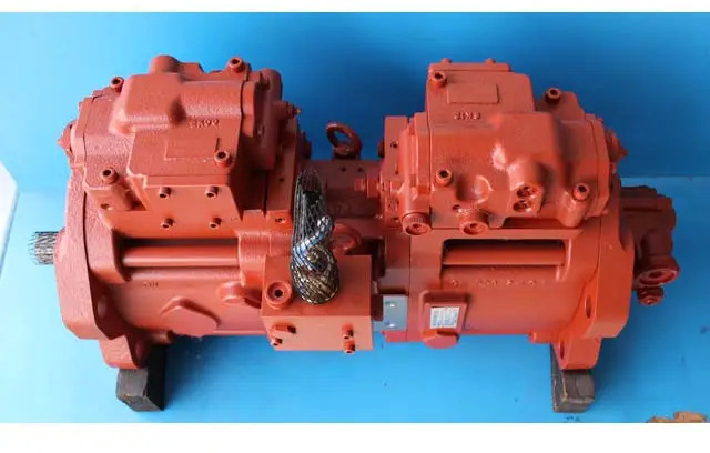 China Factory Main Hydraulic K3V112 Excavator Pump Parts for Kobelco SK200-8 Hyundai R210LC-7 31N6-10010 31N6-10051 31N6-10110 - Pompe hydraulique: photos 3 China Factory Main Hydraulic K3V112 Excavator Pump Parts for Kobelco SK200-8 Hyundai R210LC-7 31N6-10010 31N6-10051 31N6-10110 - Pompe hydraulique: photos 3