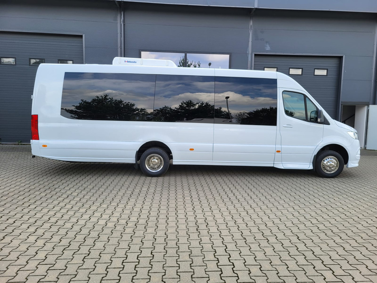 Mercedes-Benz Sprinter 517 CDI LONG 24 places + 4 standing - Bus interurbain: photos 3 Mercedes-Benz Sprinter 517 CDI LONG 24 places + 4 standing - Bus interurbain: photos 3