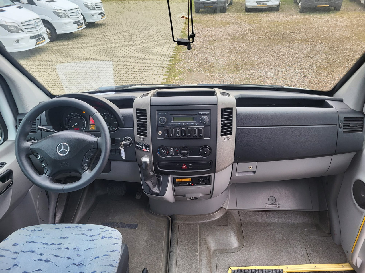 Mercedes-Benz Sprinter 518 CDI - 24 places + standing - Minibus, Transport de personnes: photos 5 Mercedes-Benz Sprinter 518 CDI - 24 places + standing - Minibus, Transport de personnes: photos 5