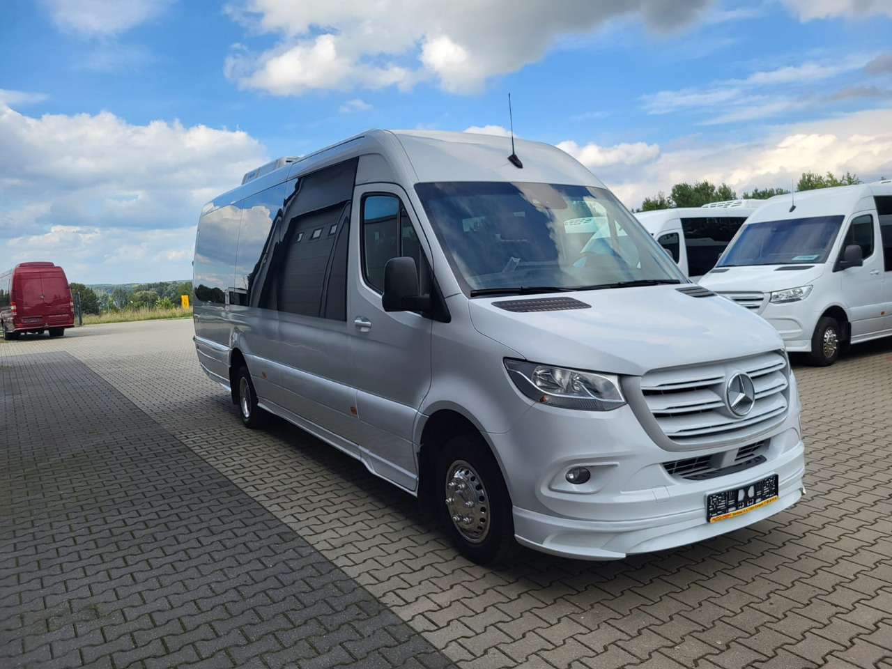 Mercedes-Benz Sprinter 519 CDI 24 places + 3 standing - Bus interurbain: photos 1 Mercedes-Benz Sprinter 519 CDI 24 places + 3 standing - Bus interurbain: photos 1