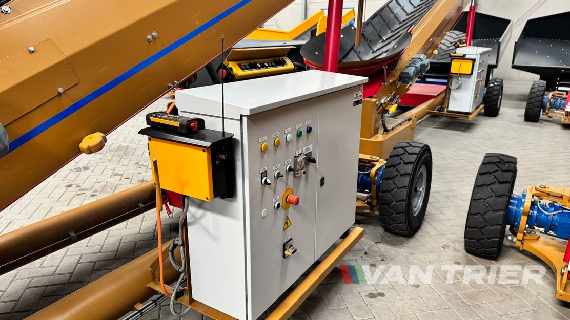 Breston HV16-80 Store loader - Bande transporteuse: photos 4 Breston HV16-80 Store loader - Bande transporteuse: photos 4