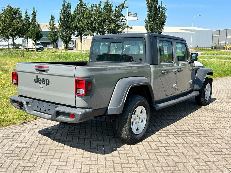Jeep Gladiator PICK-UP 4x4 3.6L 24V VVT - 10 UNITS -T1 CUSTOM GOODS - Pick-up, Utilitaire double cabine: photos 5 Jeep Gladiator PICK-UP 4x4 3.6L 24V VVT - 10 UNITS -T1 CUSTOM GOODS - Pick-up, Utilitaire double cabine: photos 5